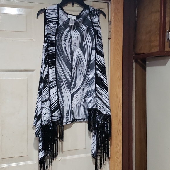 Avenue Jackets & Blazers - Black and white vest